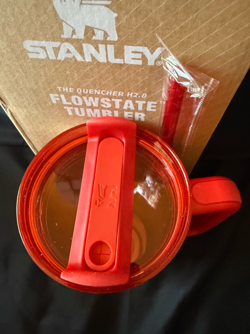 New Stanley 40oz Starbucks Red Stainless Steel Tumbler with Handle and Red Straw - Picture 6 of 8